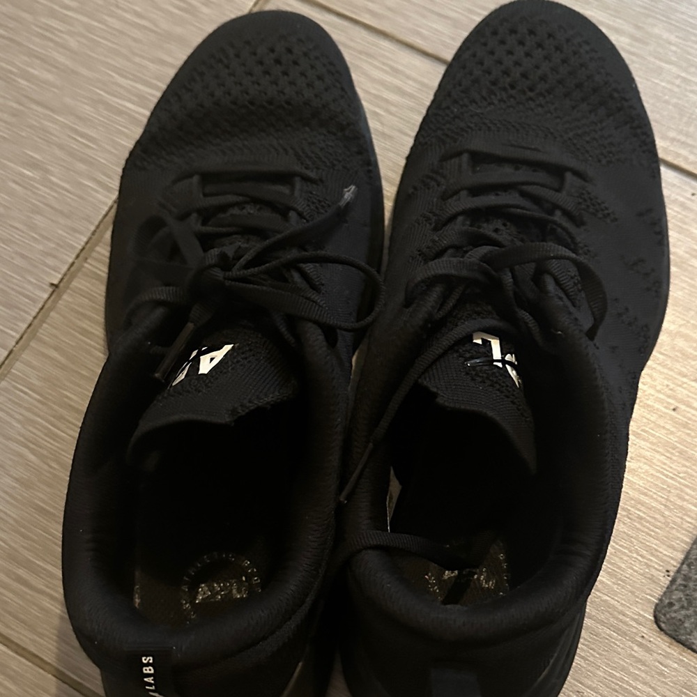 APL WOMEN'S TECHLOOM PRO size 10 black out lightly used